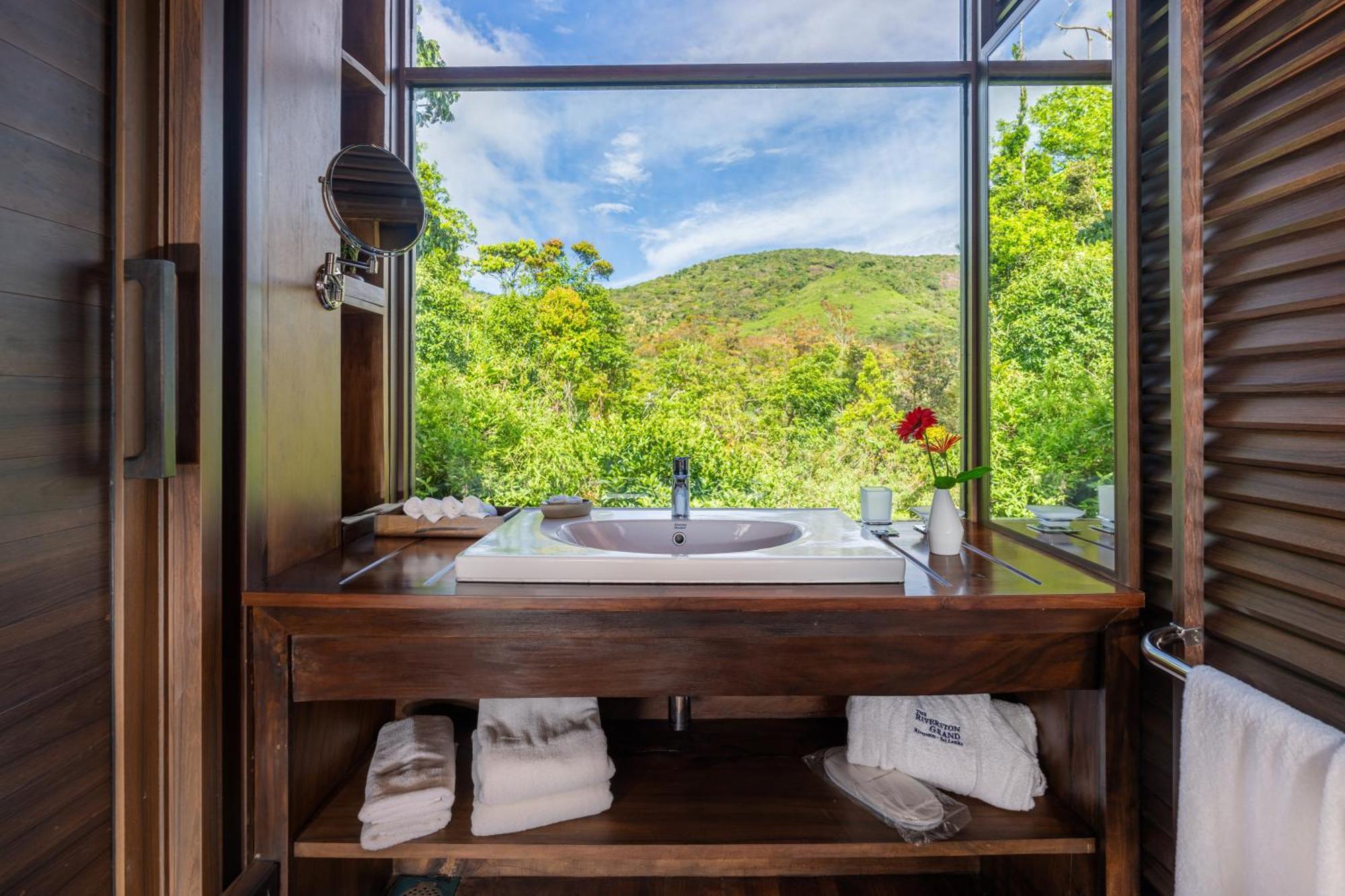 The Riverston Grand Matale Exterior foto